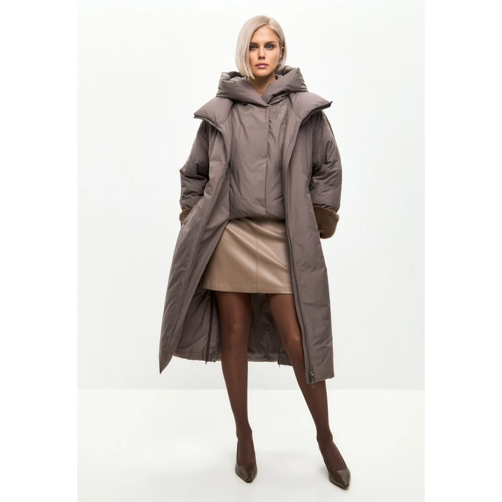 Cesare Gaspari Oversized gewatteerde jas met capuchon en nepbont manchetten Beige Dames