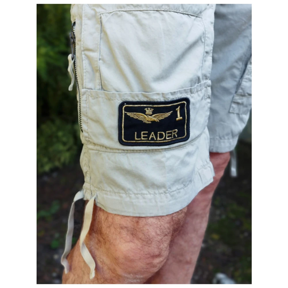 aeronautica militare Katoenen Bermuda Shorts met Pilotenzakken Beige Heren