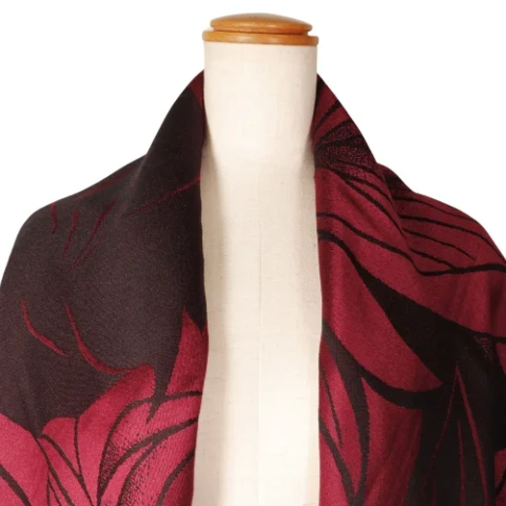 Balenciaga Vintage Pre-owned Wool scarves Red Dames