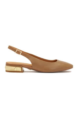 Bekväma slingback pumps med metallutsmyckning på hälen
