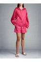 vestes-fuchsia-avec-capuche-ajustable