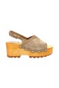 sandales-compensees-en-bois