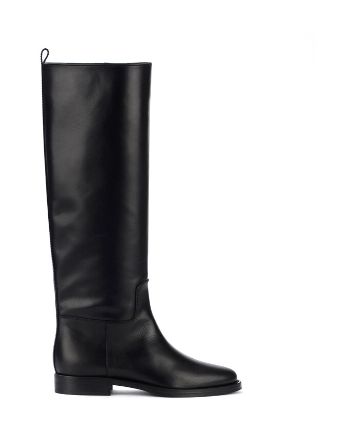 black-leather-equestrian-boot