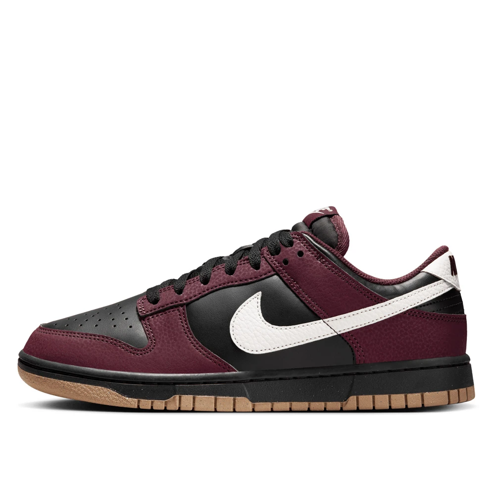 Nike Femme Rouge Chaussures, Taille: 36 Eu Baskets Basses Nn Dunk