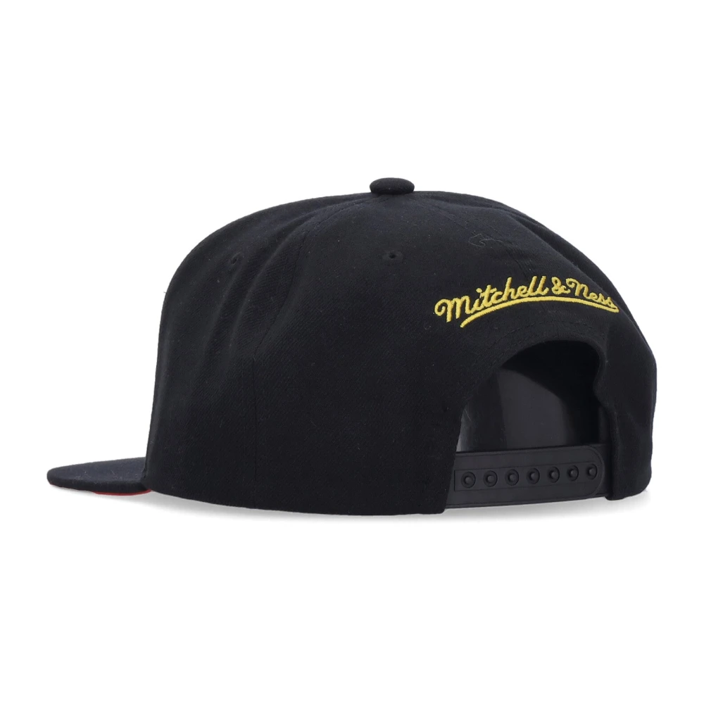 Mitchell & Ness Atlanta Hawks Platte Klep Pet Black Heren