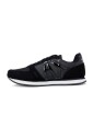 baskets-de-running-noires-avec-fermeture-a-lacets