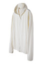 sweat-a-capuche-avec-ouverture-arriere