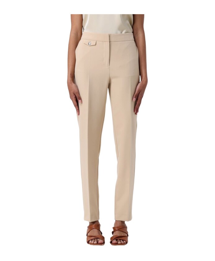 pantalon-cigarette-jambe-droite
