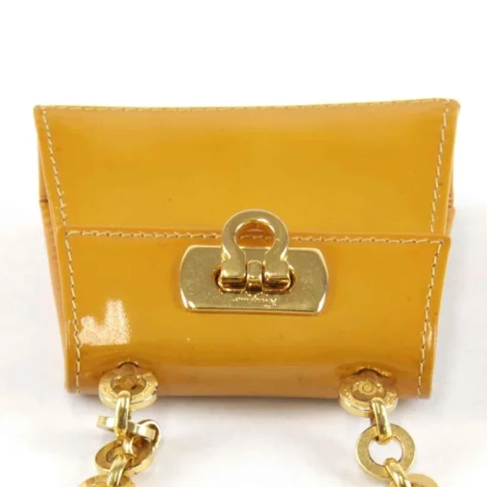Salvatore Ferragamo Pre-owned Fabric shoulder-bags Orange Dames