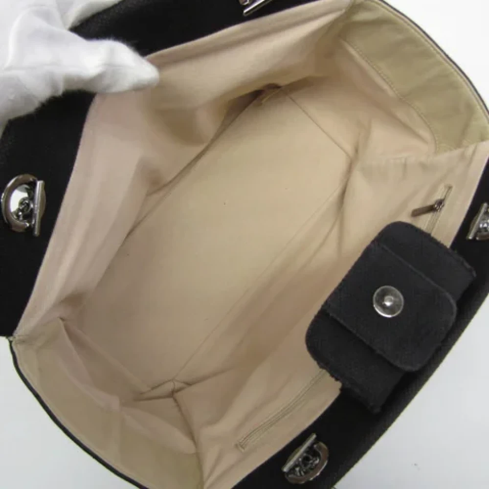 Chanel Vintage Pre-owned Canvas shoulder-bags Black Dames