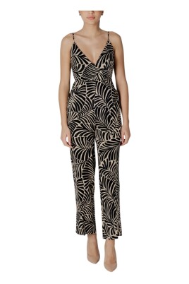 floral-strappy-v-neck-jumpsuit-with-pockets