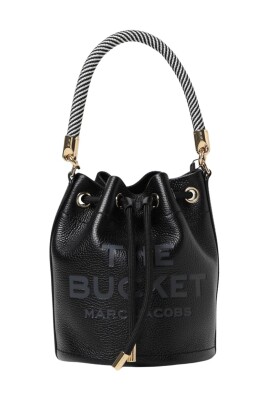 chic-bucket-bag-drawstring-closure