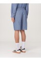 shorts-en-coton-a-rayures-bleues-coupe-decontractee