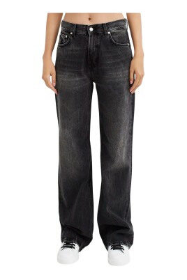 black-winona-loose-fit-jeans