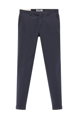 Slim Fit Chino