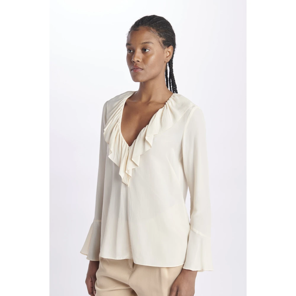 Attic and Barn Stijlvolle Blouse met Ruches White Dames