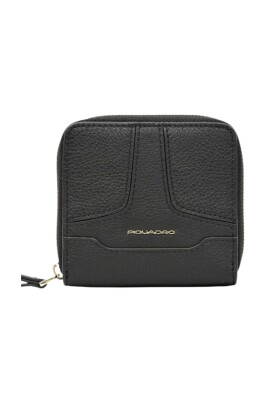 black-womens-wallet-with-zipper-closure