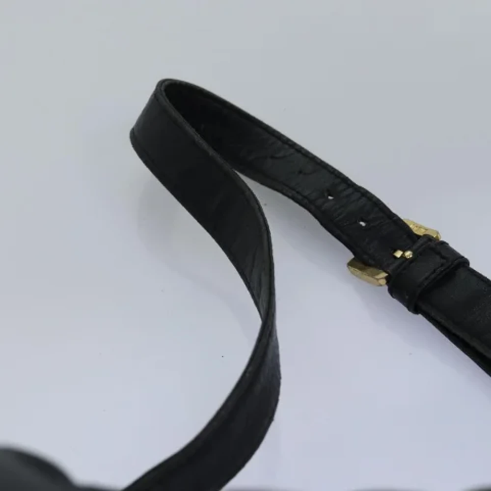 Loewe Pre-owned Leather shoulder-bags Black Dames