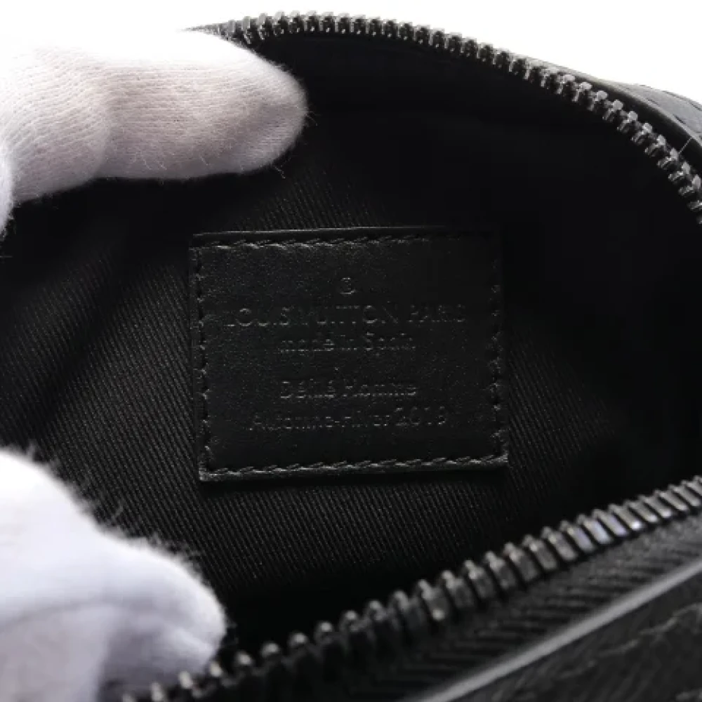 Louis Vuitton Vintage Pre-owned Leather crossbody-bags Black Heren