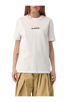 t-shirt-jaune-creme-coupe-decontractee