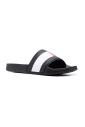 claques-de-piscine-rubber-flag