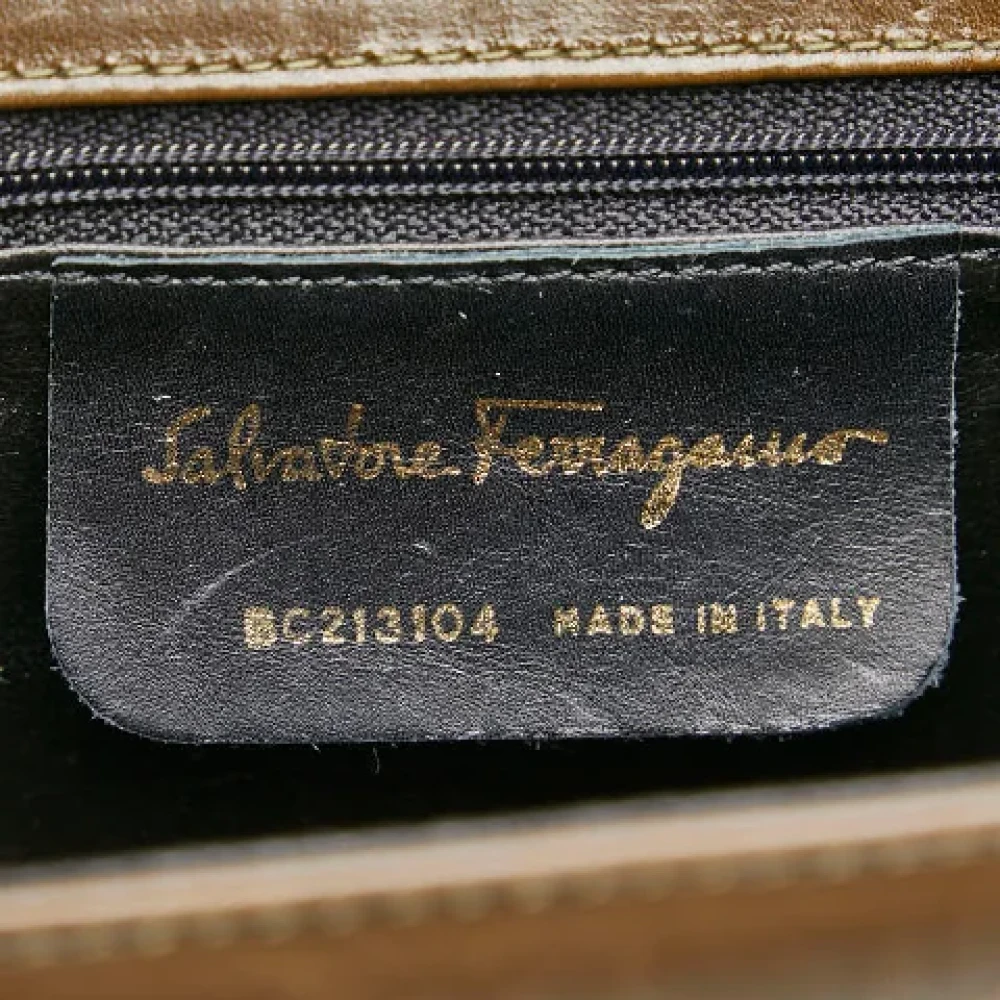 Salvatore Ferragamo Pre-owned Fabric handbags Brown Dames