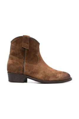 brown-suede-ankle-boots-mid-heel
