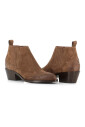 bottes-de-cowboy-en-daim-avec-broderie