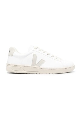 white-vegan-sneakers-with-amazonian-rubber
