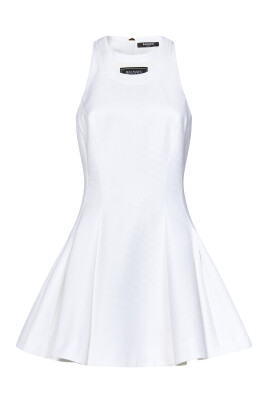 robe-mini-blanche-texturee-evasee