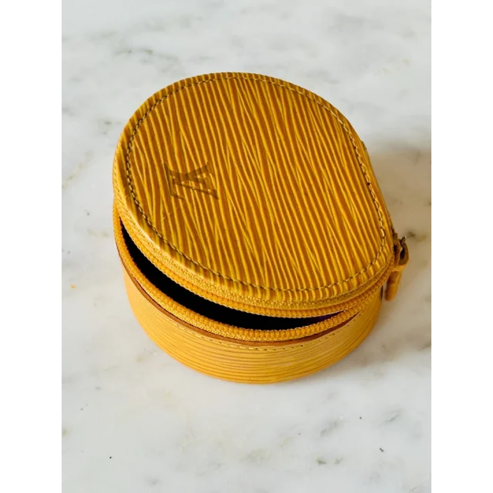 Louis Vuitton Vintage Pre-owned Leather home-office Yellow Dames