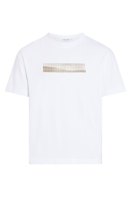 graphic-print-t-shirt-and-polos