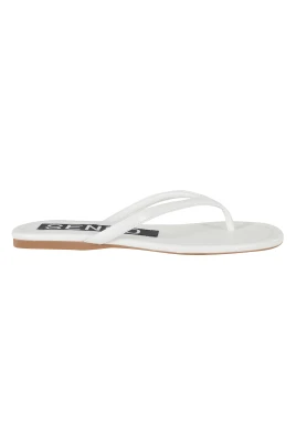 Norah Sandal
