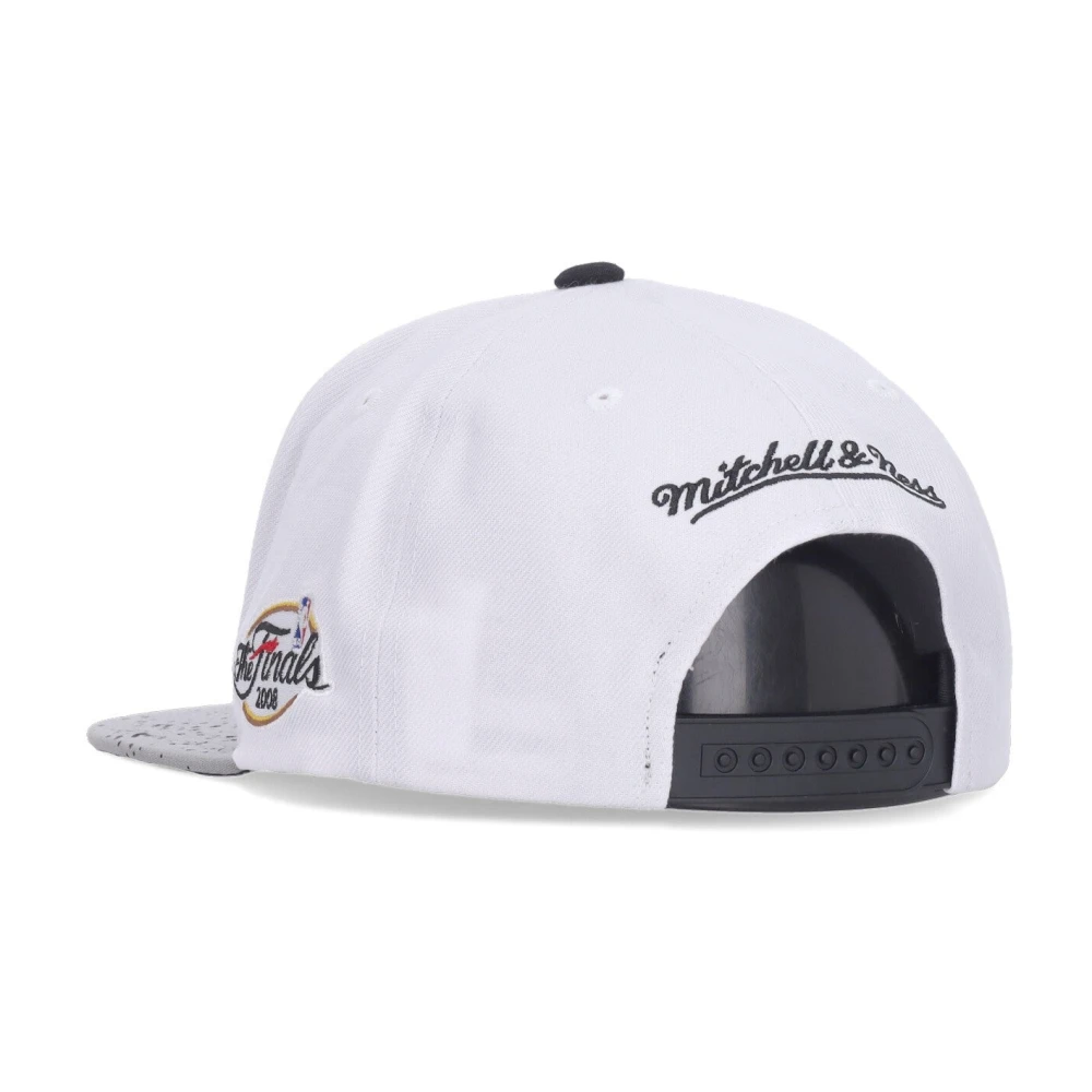 Mitchell & Ness Boston Celtics Platte Klep Snapback Pet White Heren