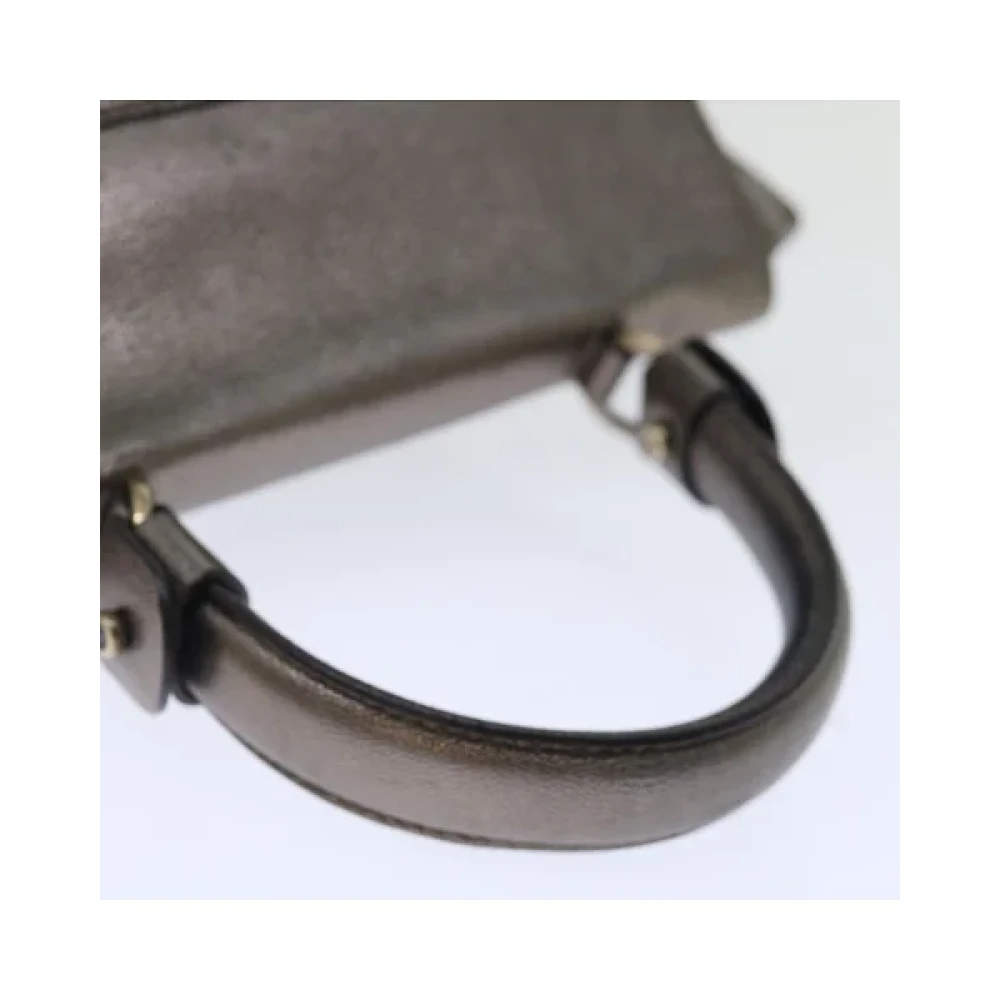 Salvatore Ferragamo Pre-owned Leather handbags Gray Dames