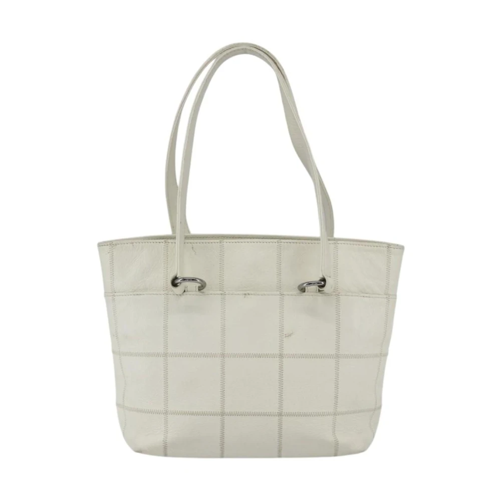 Chanel Vintage Women's White Vintage Tote Bags, One Size, Pre-Owned Vintage Quilted Leather Tote Bag