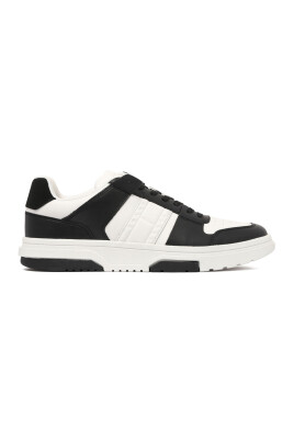 white-black-leather-retro-sneakers