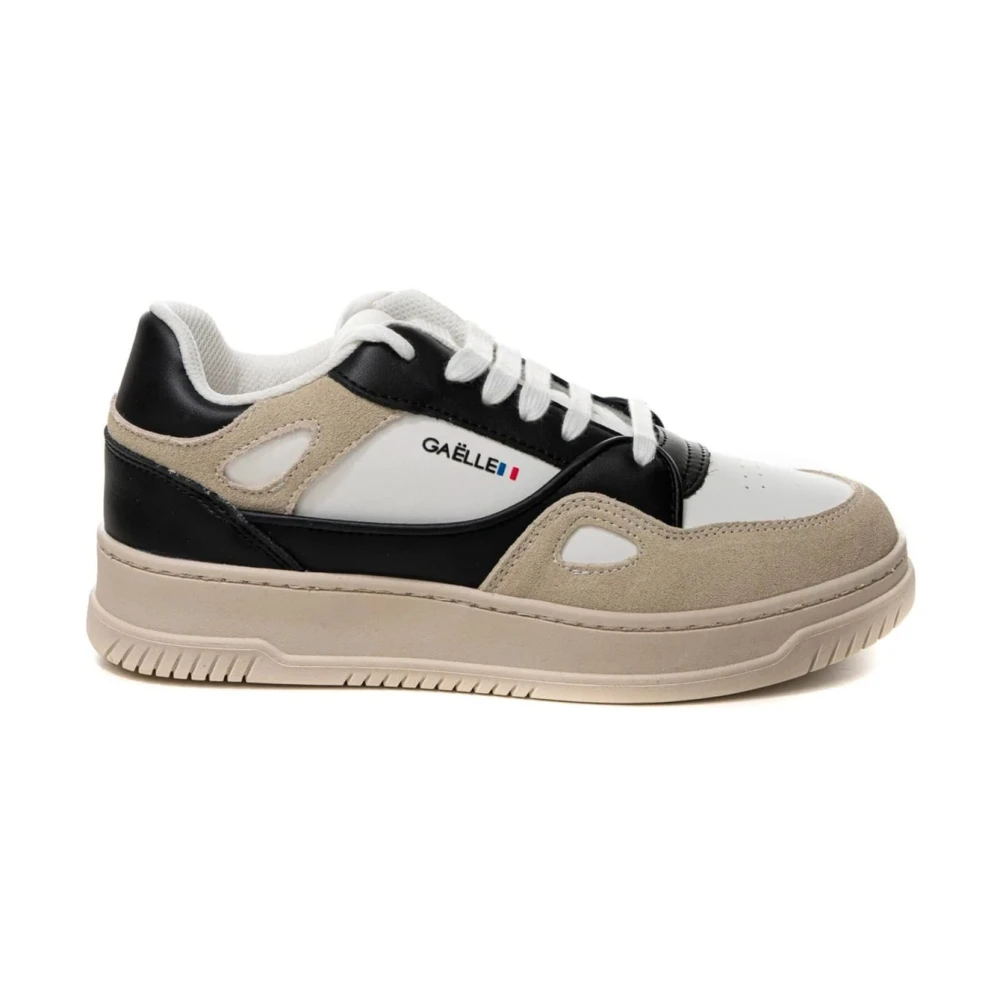 Gaëlle Paris Zwarte Suède Sneaker met Leren Bovenwerk Dames Schoenen Veelkleurig Multicolor