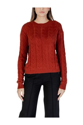 cozy-knit-sweater-for-women