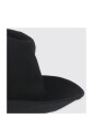 chapeau-a-large-bord-noir