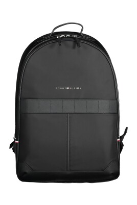 black-mens-backpack-with-zip-closure
