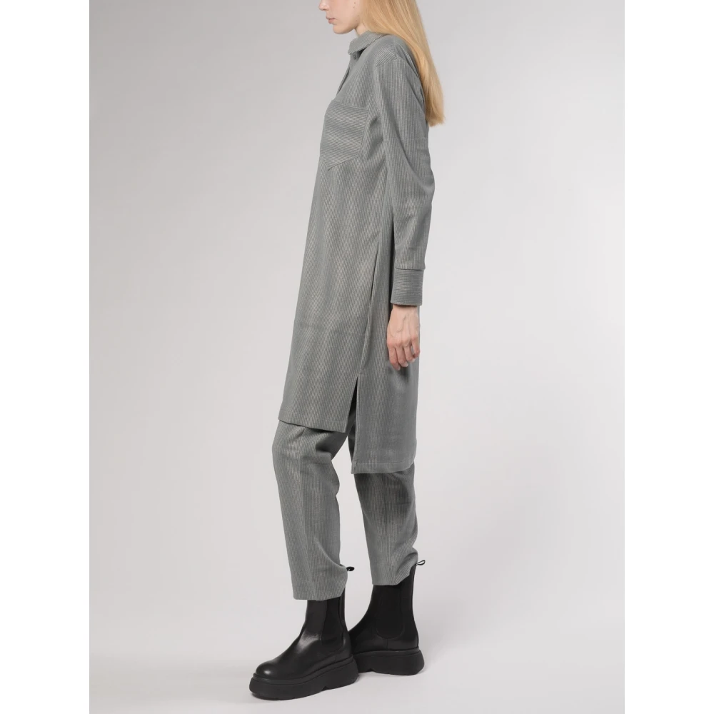 Max Mara Elegante Jurk met Kraag en Knoopdetail Gray Dames