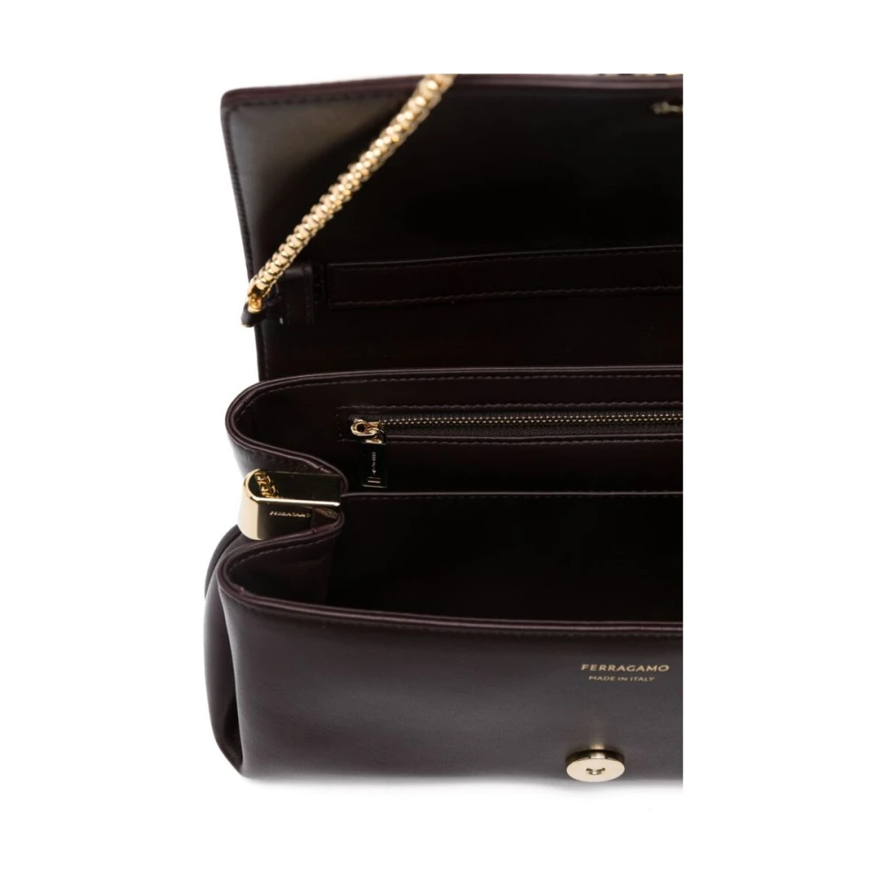 Salvatore Ferragamo Oxblood Leren Schoudertas met Ketting Brown Dames