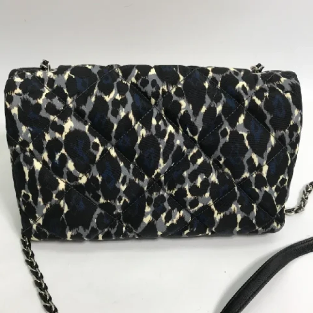 Salvatore Ferragamo Pre-owned Fabric shoulder-bags Black Dames