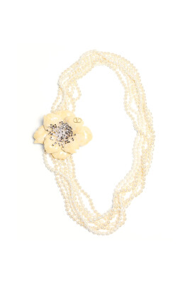 elegant-armband-med-unikt-design