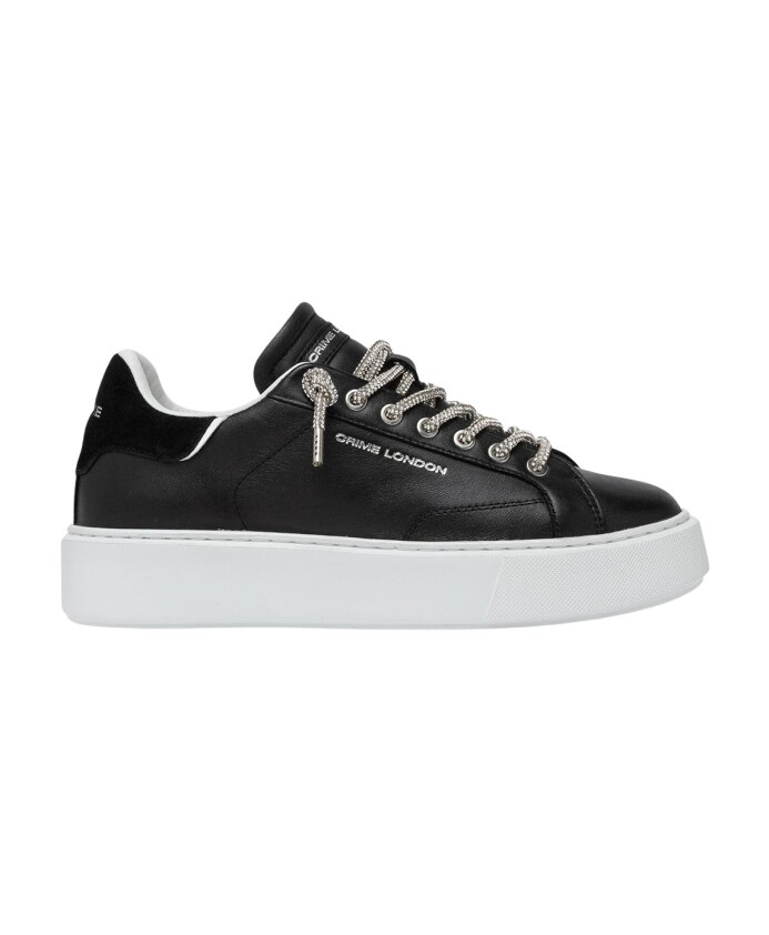 sneakers-en-cuir-noir-avec-talon-en-daim