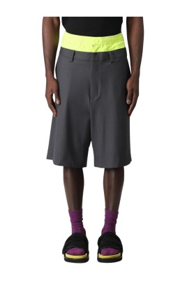 moderne-gra-shorts-til-maend