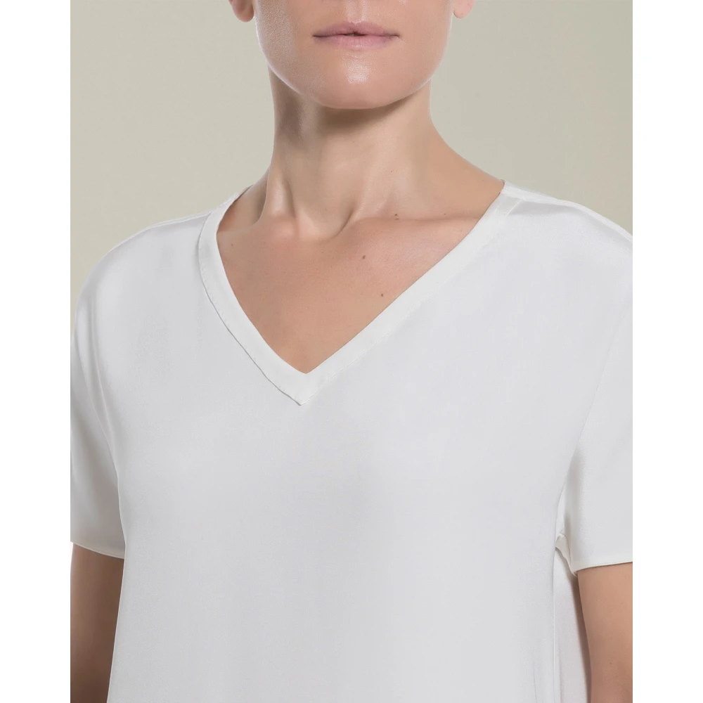 Kiton Zijden V-Hals T-Shirt White Dames