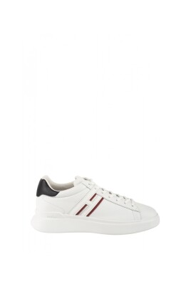 sneakers-elegantes-pour-hommes-et-femmes