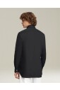 chemise-noire-en-coton-avec-boutons-sculptes-a-la-main